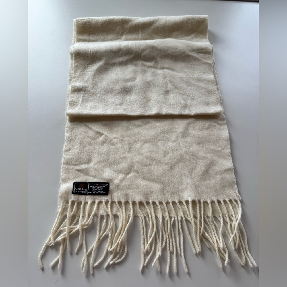 V. FRAAS Cream Fringe Scarf - Picture 2 of 4